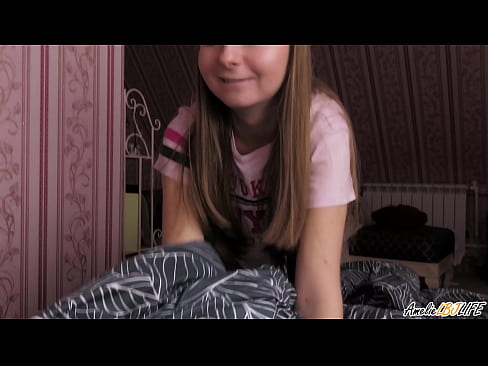 ❤️ Blondinė giliai čiulpia savo BFF ir gauna spermos į burną ️ Dulkinimasis prie lt.pornochaturbate.ru ❌️